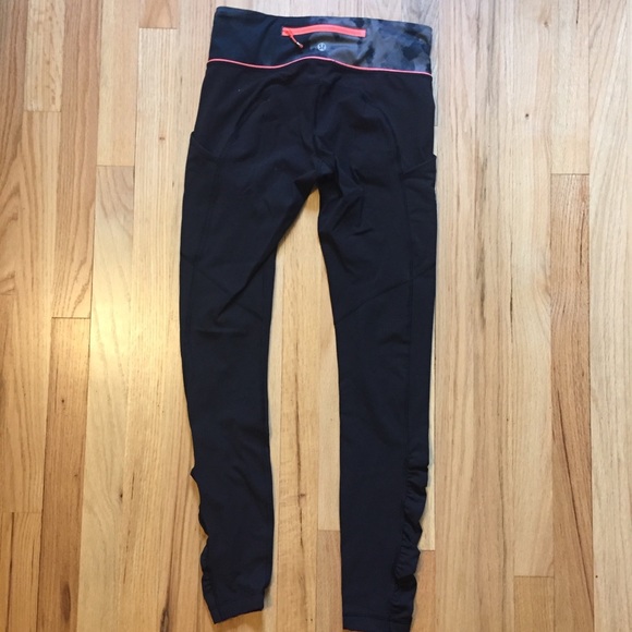 Lululemon full length leggings size 4 - Picture 2 of 5